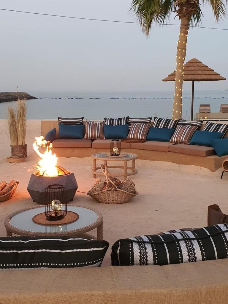 Marina Hotel Kuwait City Exterior foto The Beach at The Oberoi